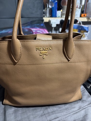Prada tan medium - prada,