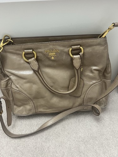 Prada crossbody medium - prada,