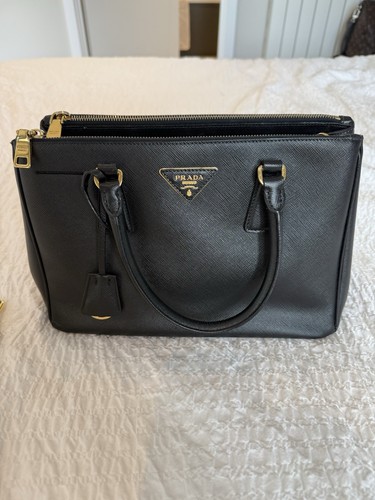 Prada galleria bag medium - prada,