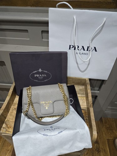 Prada saffiano grey flap - prada,