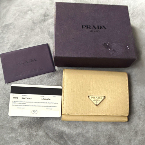Authentic prada saffiano - authentic,